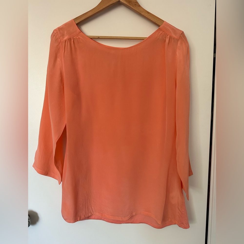 Laura Ashley 100% silk front top - Picture 1 of 6